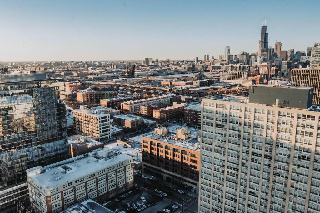 Stunning Panoramic Views & Free Parking Chicago