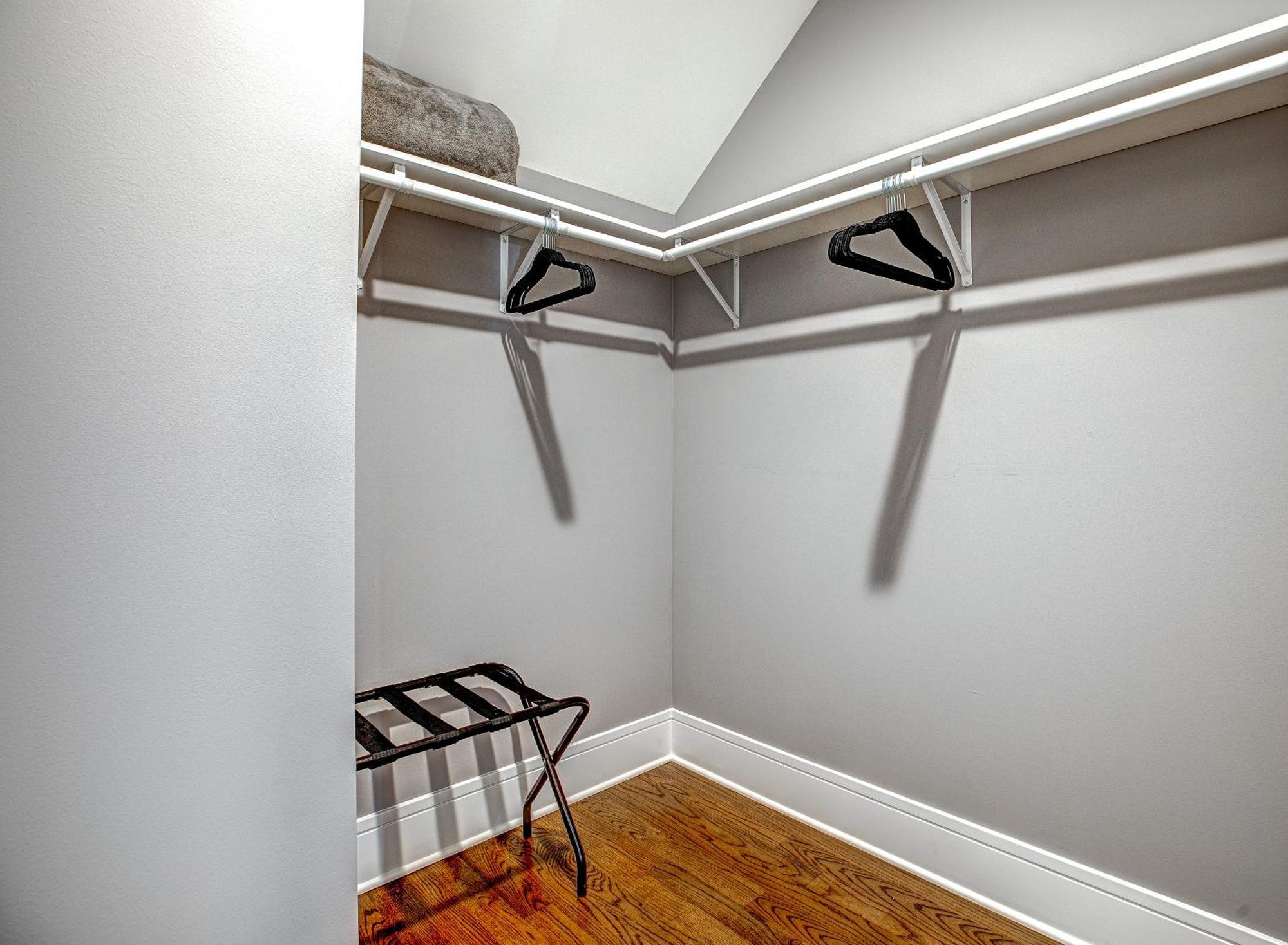Spacious Ukrainian Village Retreat * Chicago