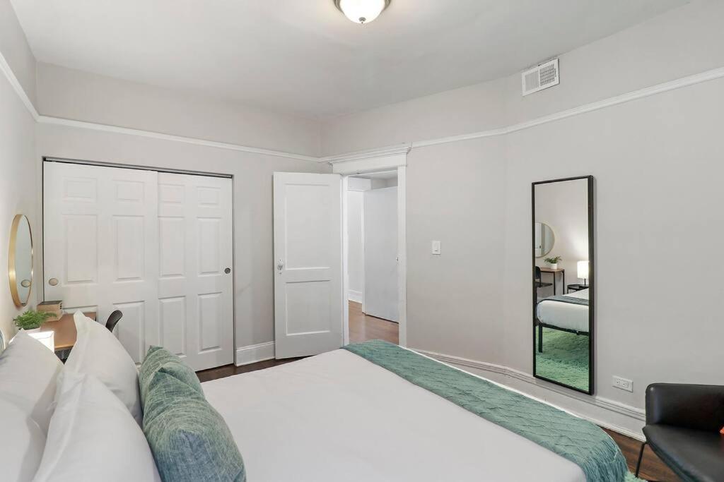 Modern & Spacious 3br With In-unit Laundry - Bstone 2 Chicago