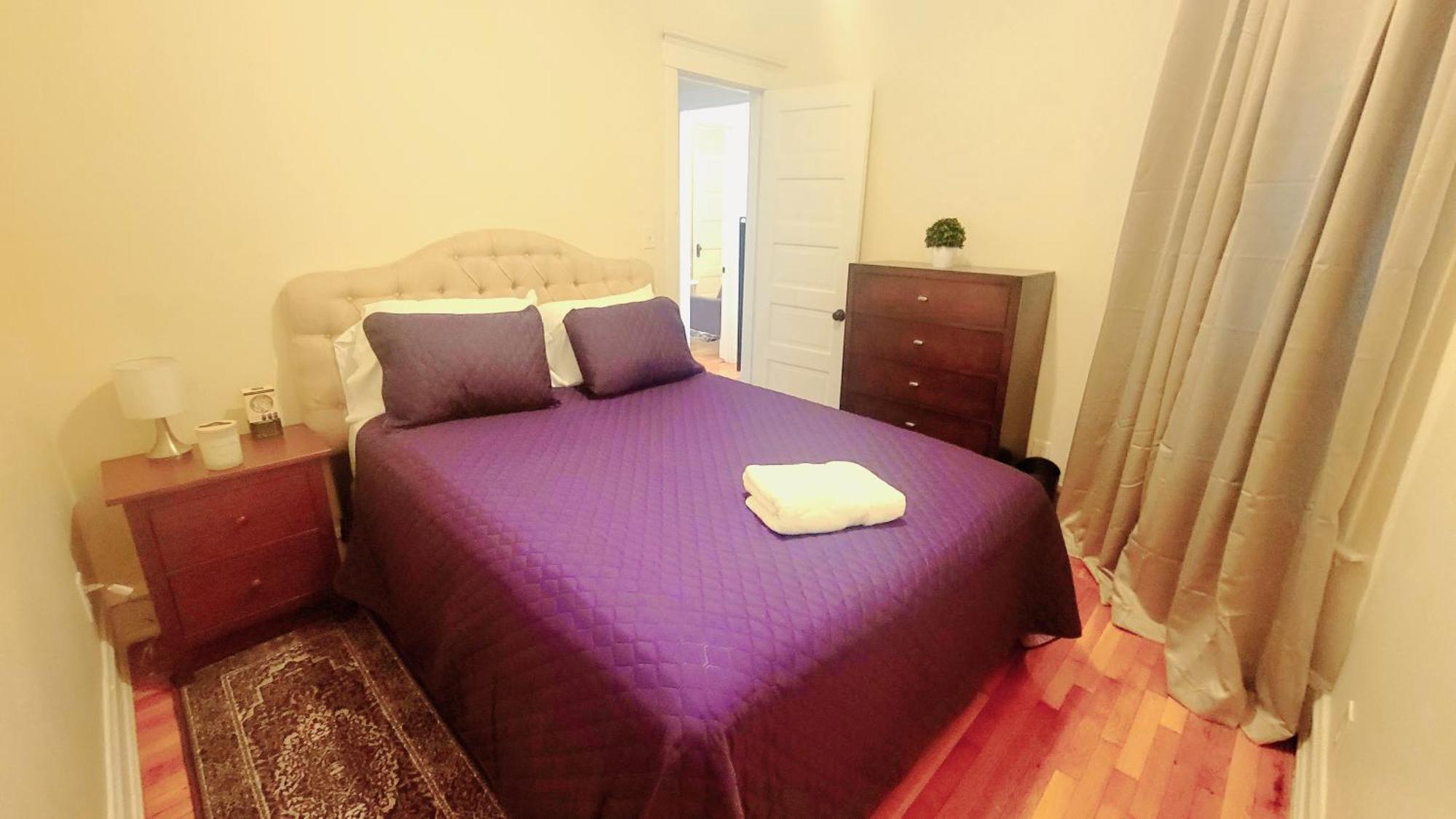 Chateau De Woodlawn - I - La Tour Eiffel * Chicago