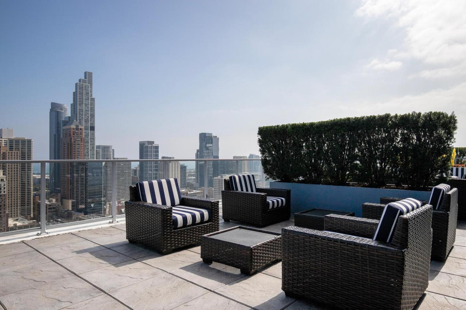 South Loop 1br W Sauna Fire Pits Nr L Park Chi-989 *