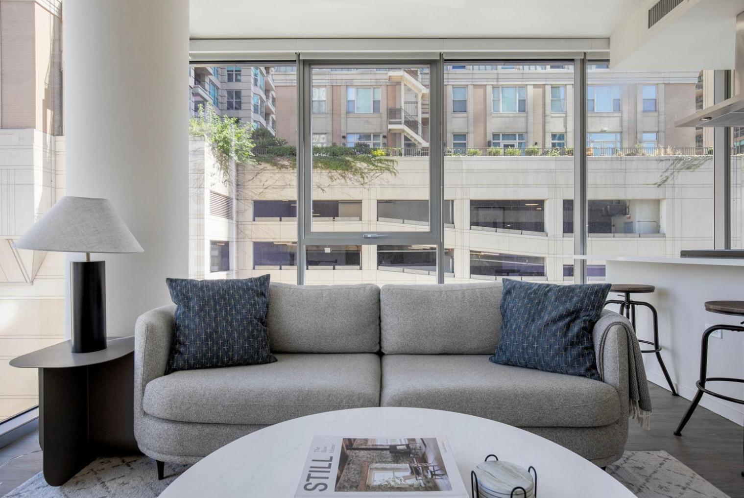 Appartement River North 1br W Coffee Shop Gym Nr Chi-972