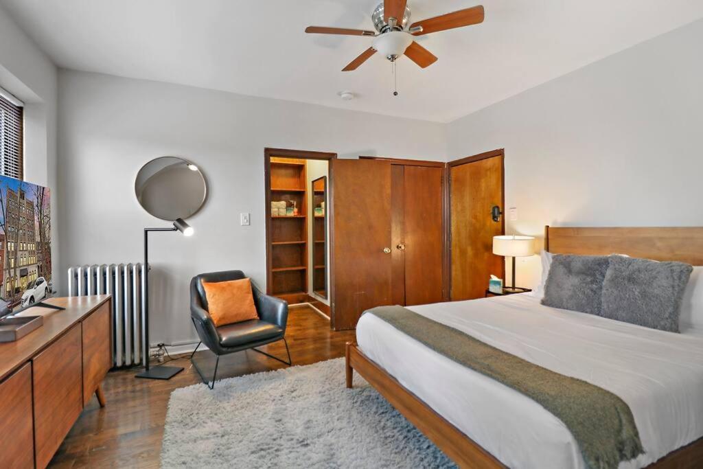 Elegant In - Dorchester 511 Chicago