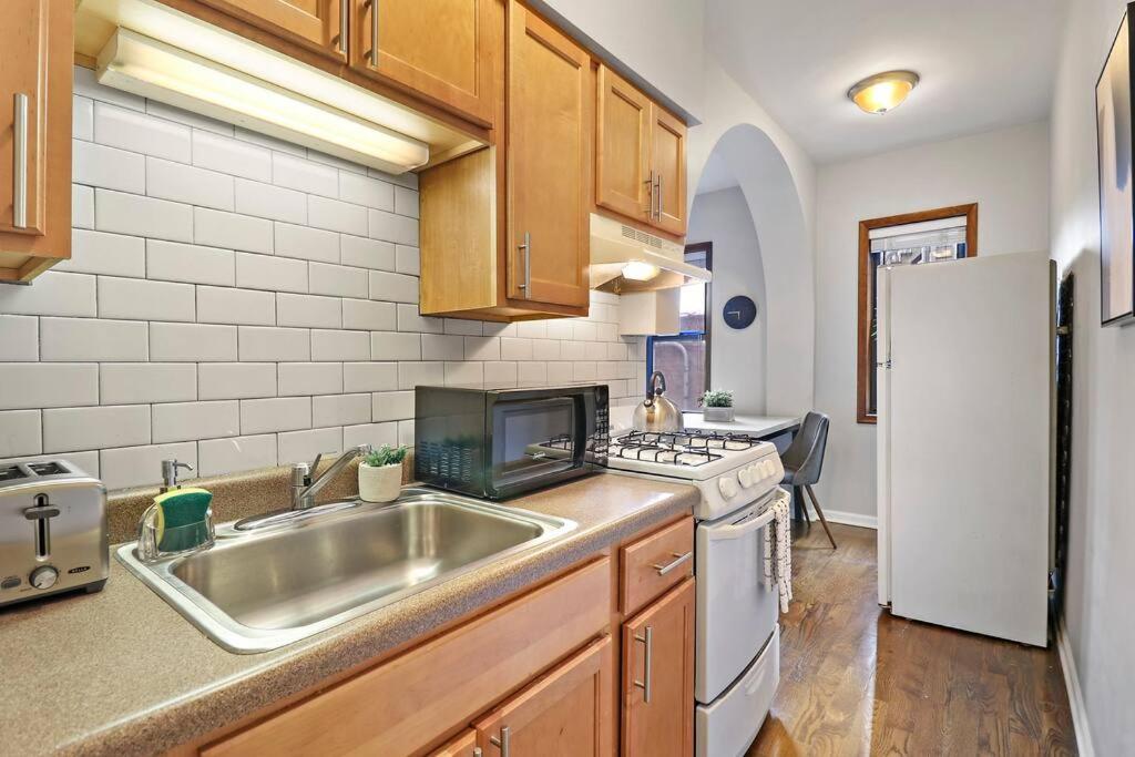 Stylish In - Dorchester 209 Chicago