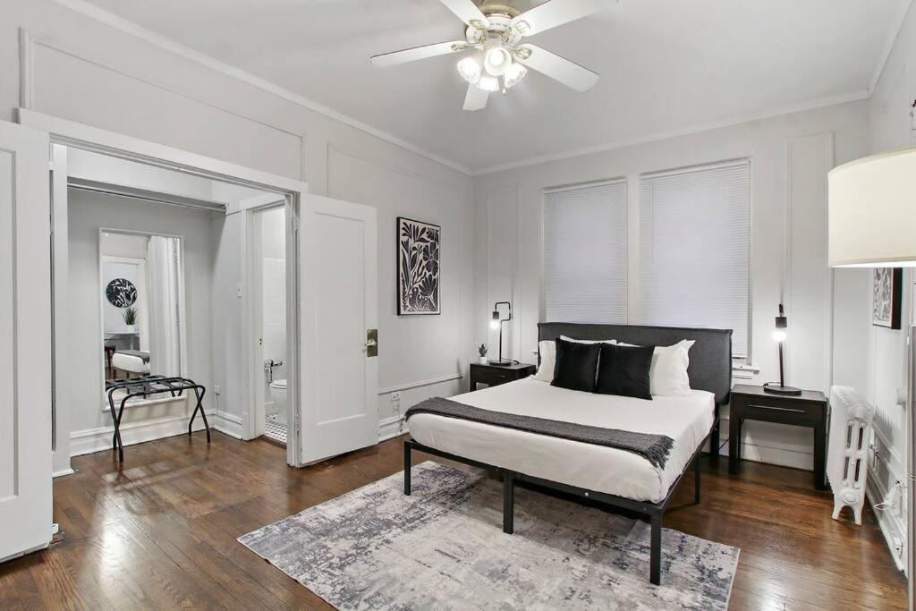 Apartment Modern And Minimalist - Bstone 105 And 108 Rep