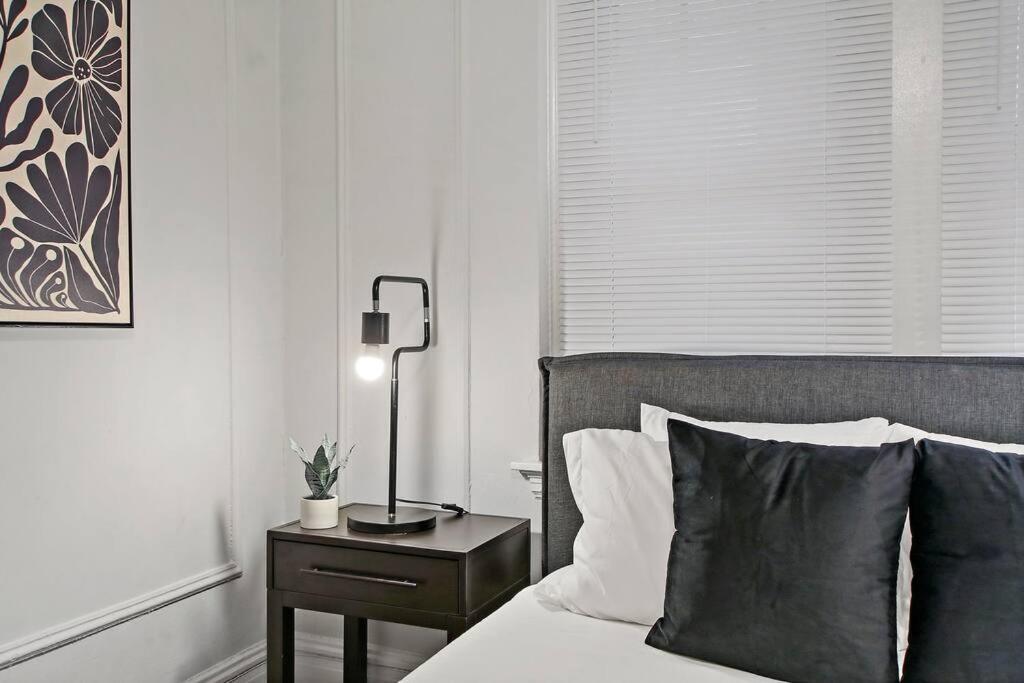 Apartment Modern And Minimalist - Bstone 105 And 108 Rep *