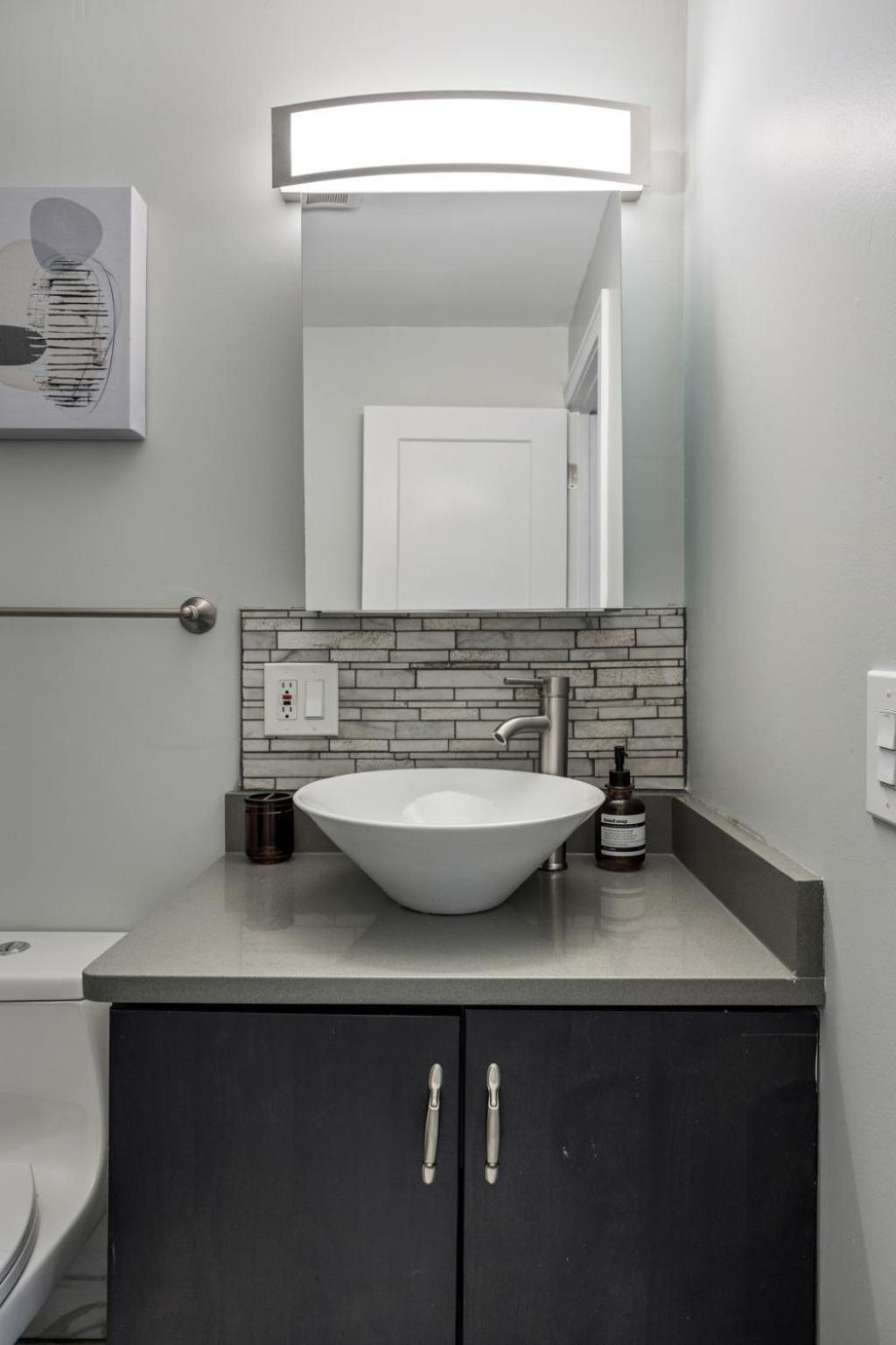 Apartment Contemporary 3br Irving Park Gem Near Expressway