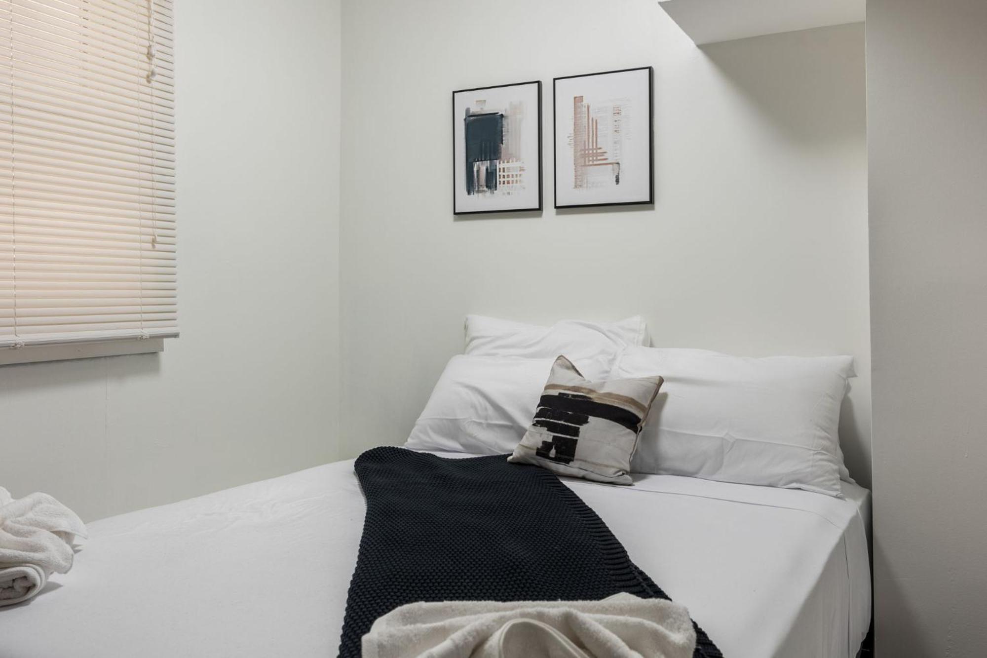 Apartment Contemporary 3br Irving Park Gem Near Expressway Chicago