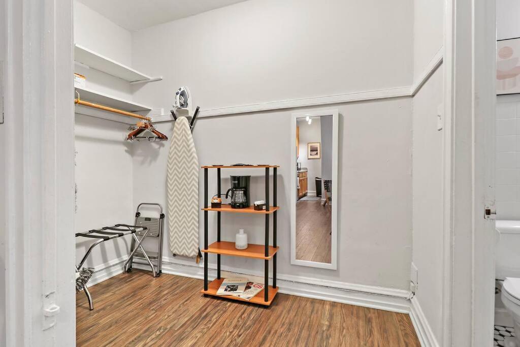 Charm In - Kenwood 205 Apartment