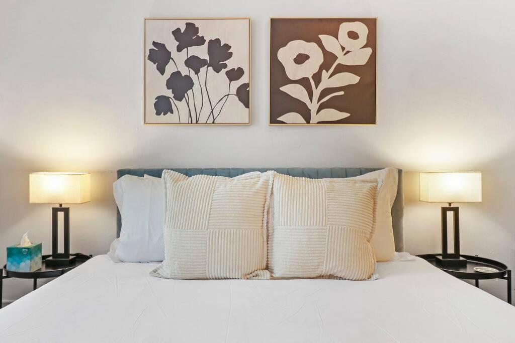 Charm In - Kenwood 205 Chicago