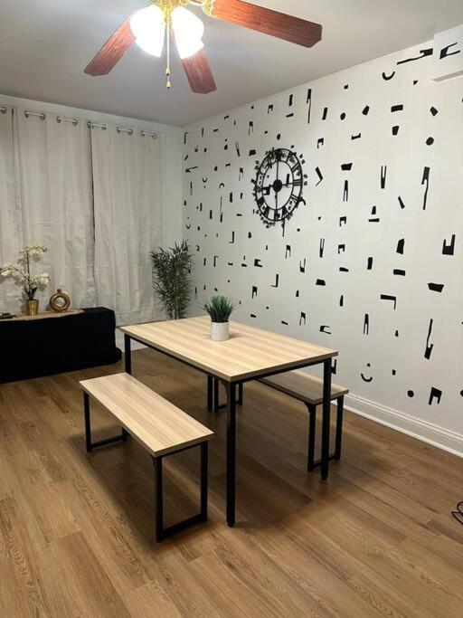 Comfy & Modern 3br Free Wifi Free Parking Apartment