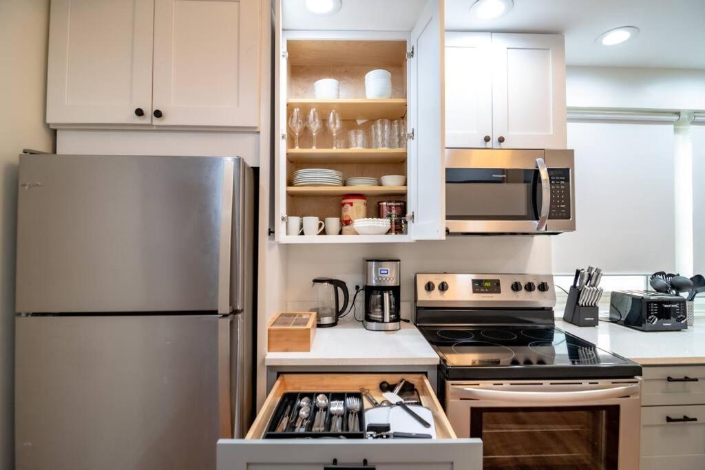 French Design Luxurious Downtown 3Br Suite Sleeps 8 Guests Apartment *