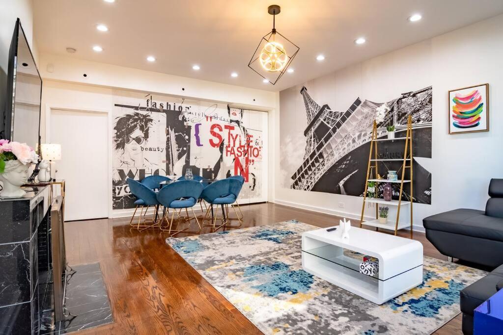 Apartment French Design Luxurious Downtown 3Br Suite Sleeps 8 Guests