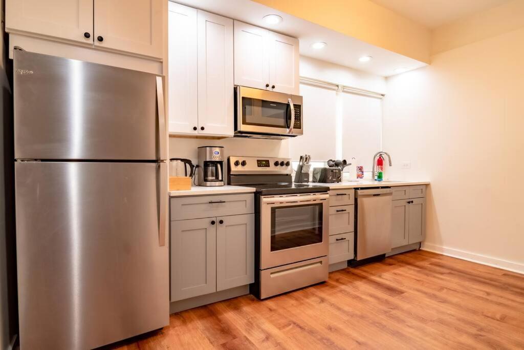 French Design Luxurious Downtown 3Br Suite Sleeps 8 Guests