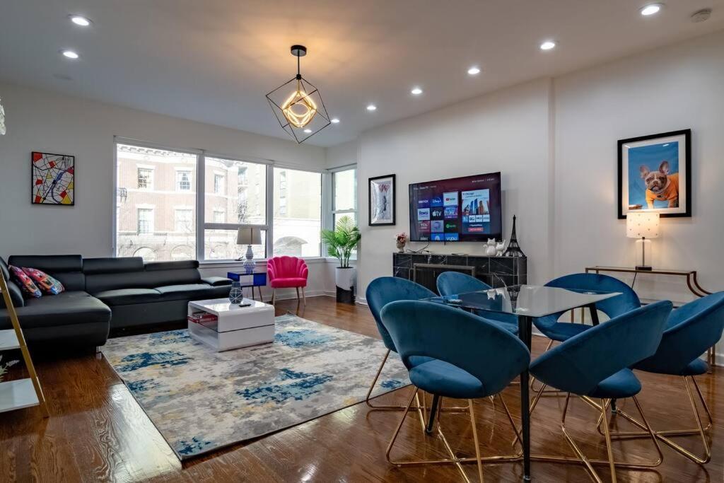 French Design Luxurious Downtown 3Br Suite Sleeps 8 Guests