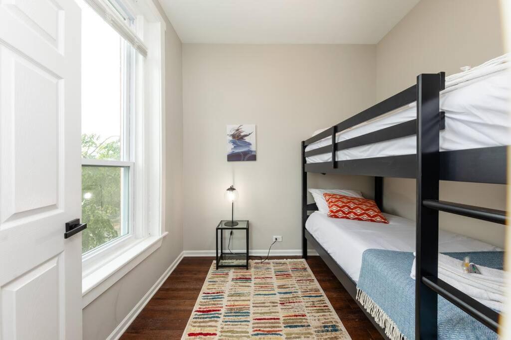 The Secret West Loop Oasis With In-unit Washer And Dryer For Up To 6 Guests Apartment *