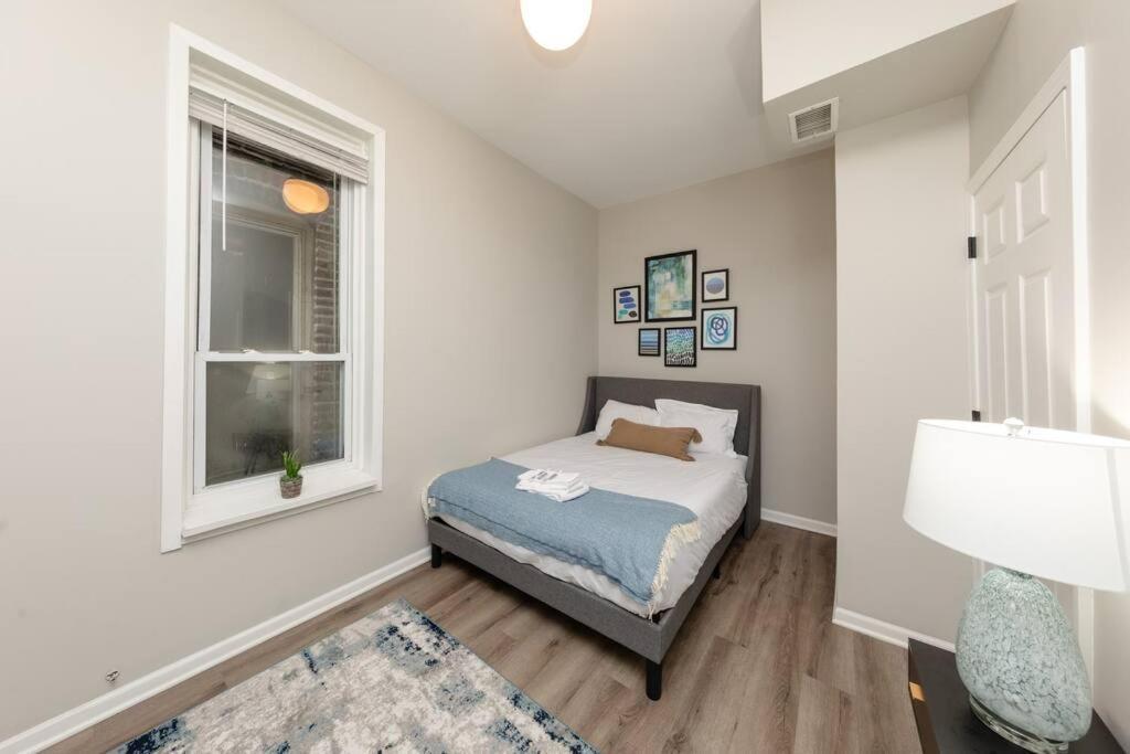 The Secret West Loop Oasis For Up To 4 Guests - 5 Minutes To United Center! Apartment