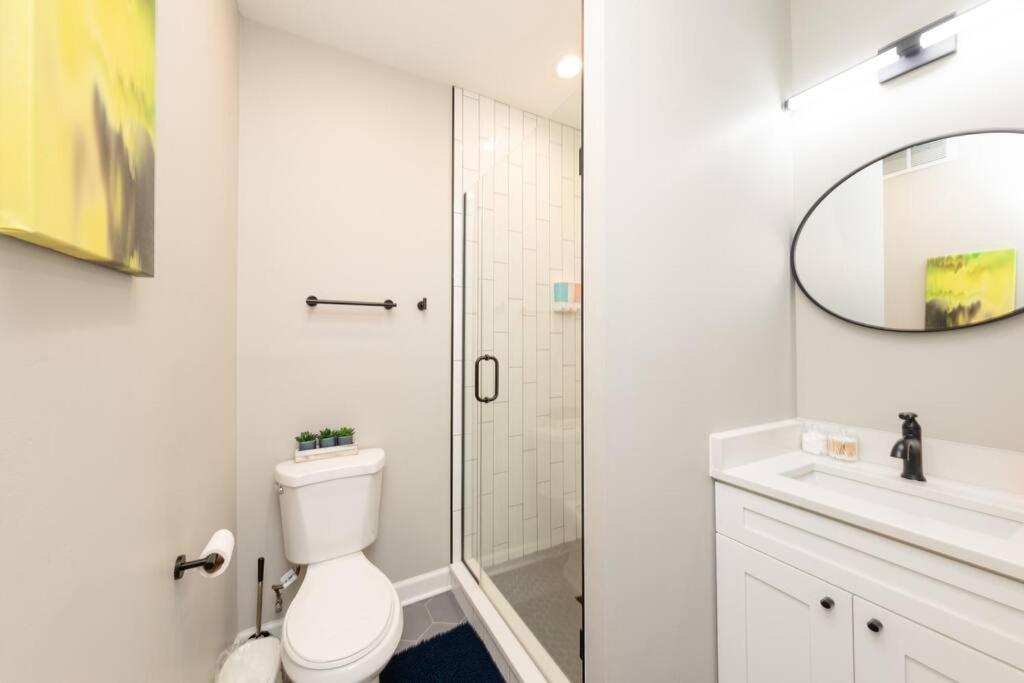 Apartment The Secret West Loop Oasis For Up To 4 Guests - 5 Minutes To United Center!