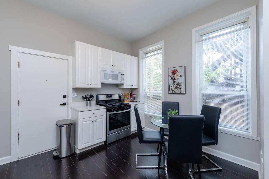 The Secret West Loop Oasis For Up To 4 Guests Appartement Chicago