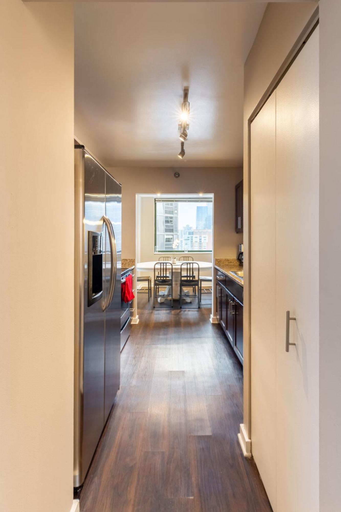 Apartamento Captivating With Pier Views, Pool And Gym Chicago