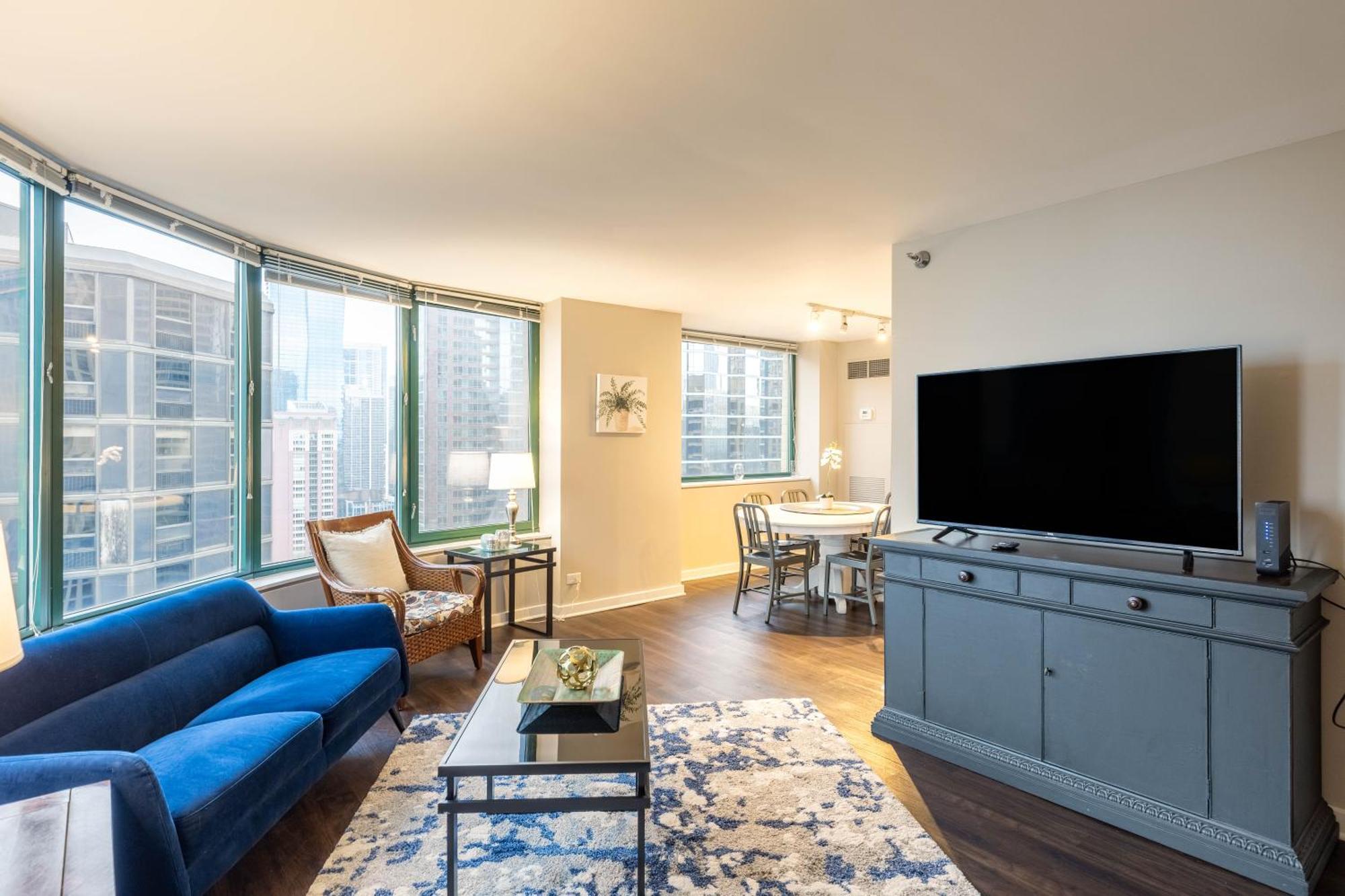 Apartamento Captivating With Pier Views, Pool And Gym