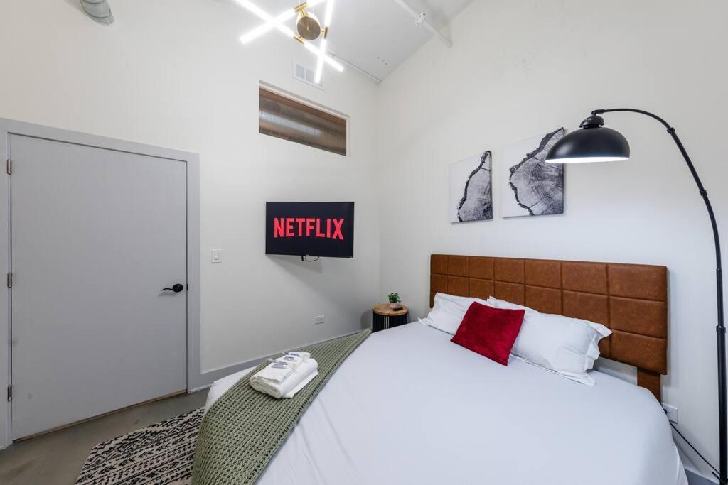 Luxury 6Br Loft Suite Perfect For 12 Guests With Skyline Views, Optional Parking And Gym Access Near Mccormick Place And Soldier Field Chicago