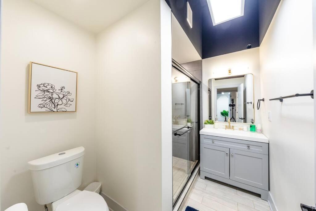 Luxury 6Br Loft Suite Perfect For 12 Guests With Skyline Views, Optional Parking And Gym Access Near Mccormick Place And Soldier Field * Chicago