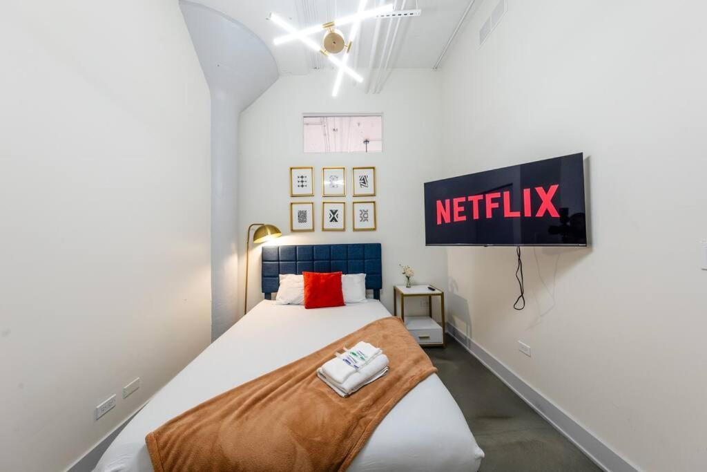 Luxury 6Br Loft Suite Perfect For 12 Guests With Skyline Views, Optional Parking And Gym Access Near Mccormick Place And Soldier Field *