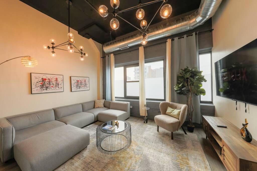 Apartamento Mccormick 3br/2ba Luxury For Up To 8 Guests With Optional Parking And Gym Access Chicago