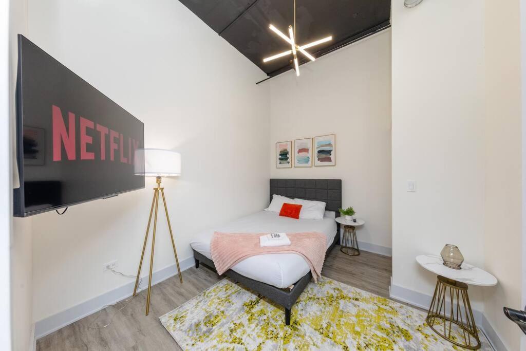 Spacious 5Br Luxury Suite Perfect For Group Sleeps 12 Near Mccormick Place, Grant Park And Soldier Field