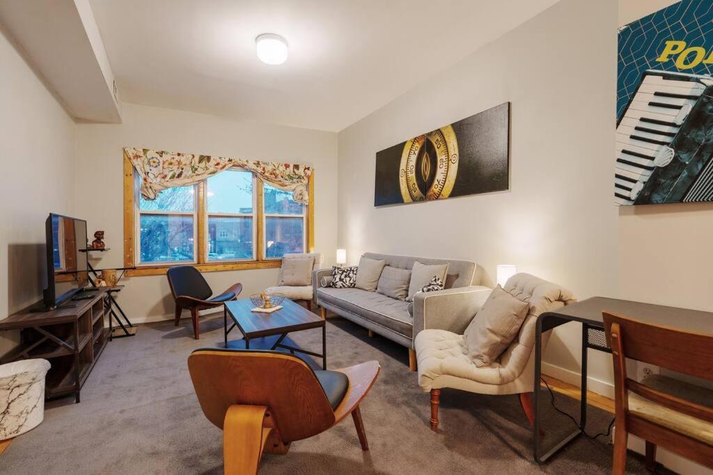 Apartment Cityscape Retreat 3br Haven With Free Parking