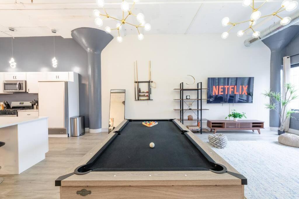 Apartment Luxurious 5Br Suite Perfect For Group Of 12 Guests With Pool Table, Optional Parking And Gym Access Near Mccormick Place And Soldier Field *