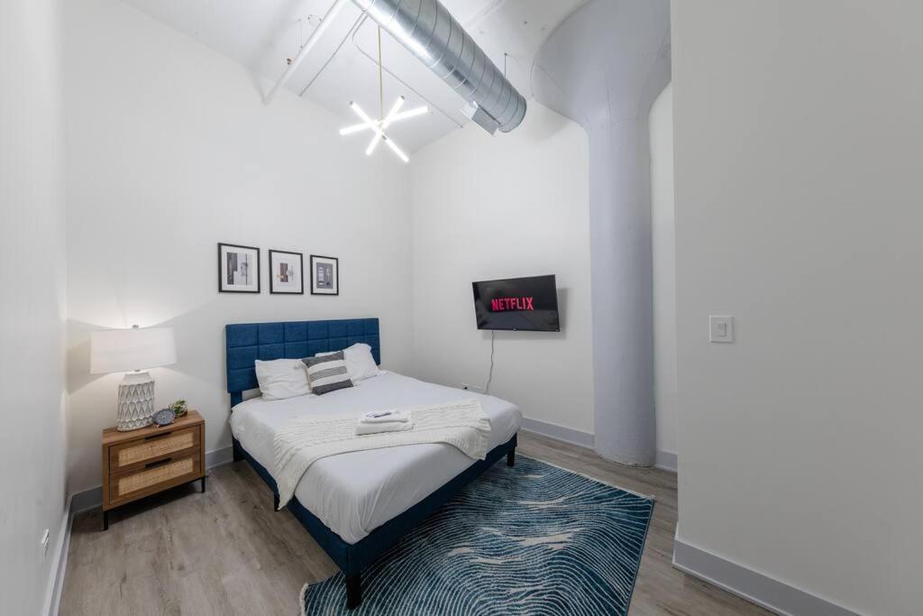 Apartment Group-Friendly 5Br Suite Sleeps 12 With Billiards, Optional Parking And Gym Access Near Mccormick Place And Soldier Field