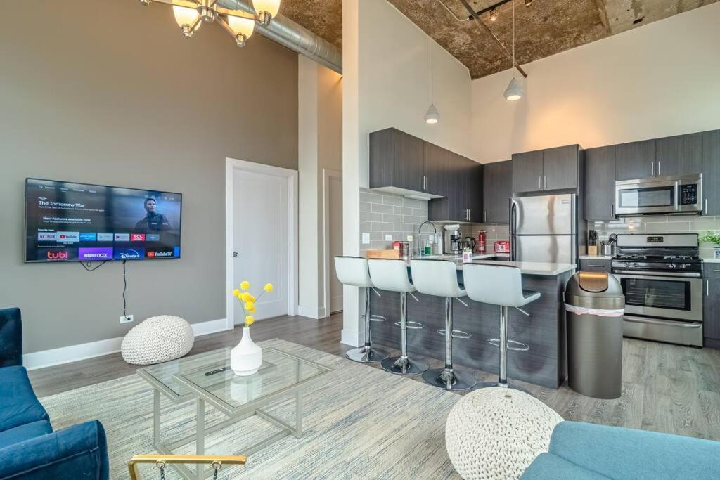 Apartment Luxury 2Br Suite With Optional Parking And Gym Access Near Mccormick Place And Soldier Field *