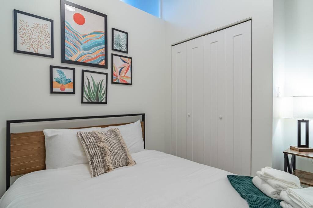 Apartment Central 2Br South Loop Location With Optional Parking & Gym Access Near Mccormick Place, Shedd Aquarium & Navy Pier *