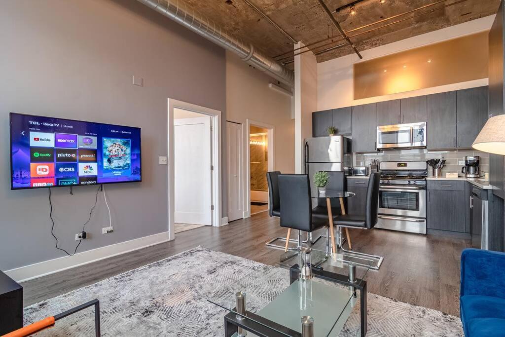 South Loop 3Br Apartment Near Lakefront Trail, Field Museum & Adler Planetarium Chicago