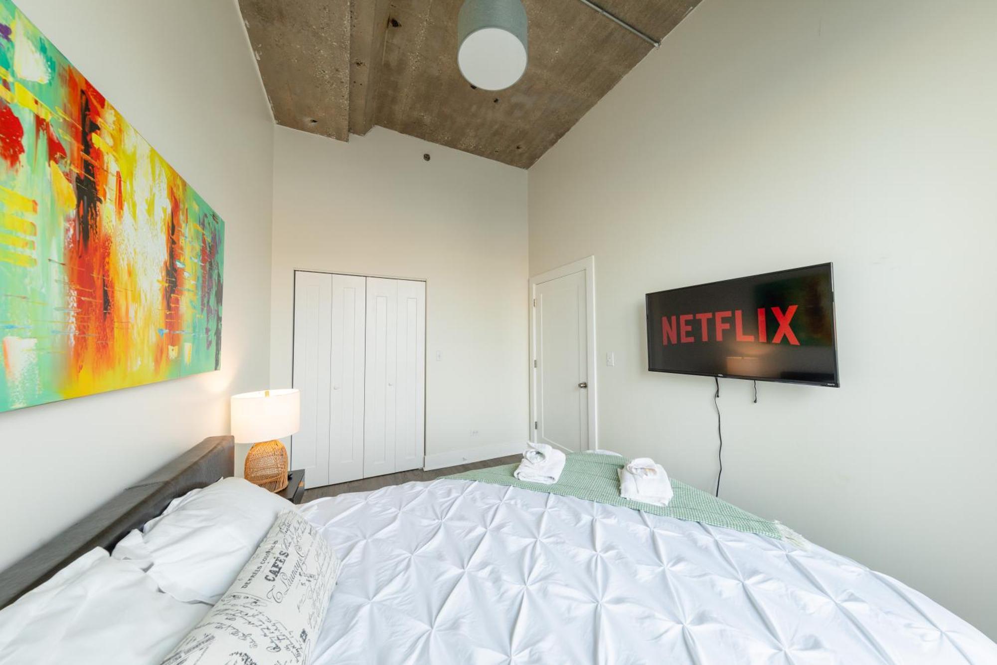Apartment Mccormick Place 2Br Suite With Patio, Skyline View And Optional Parking Sleeps 6 Near Soldier Field And Grant Park *