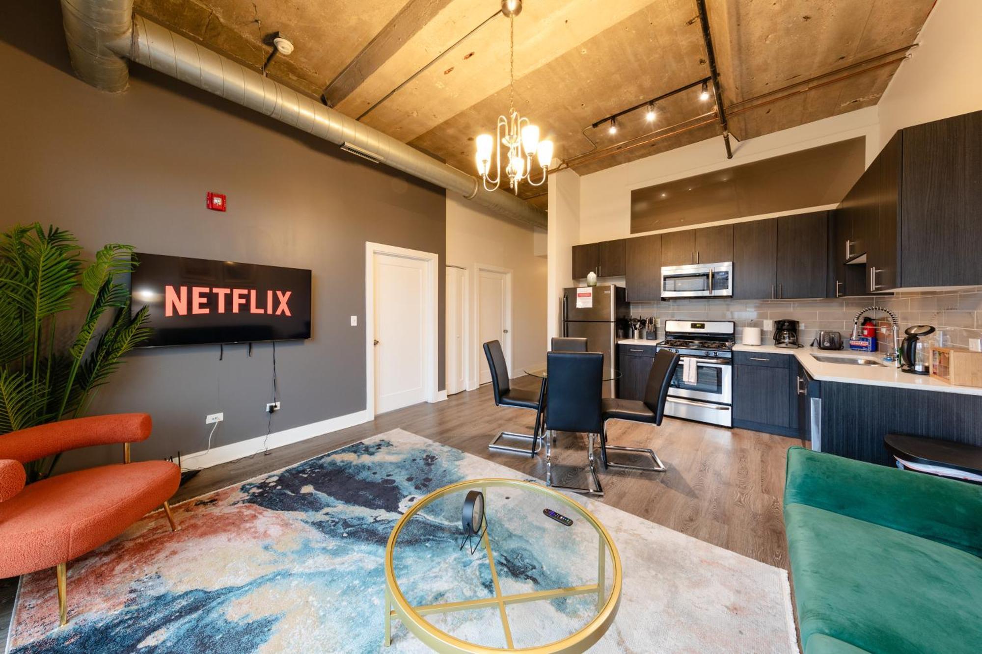 Modern South Loop 2Br Apartment With View Of Skyline Patio And Gym Access Near Mccormick Place Convention Center & Museum Campus Apartment *