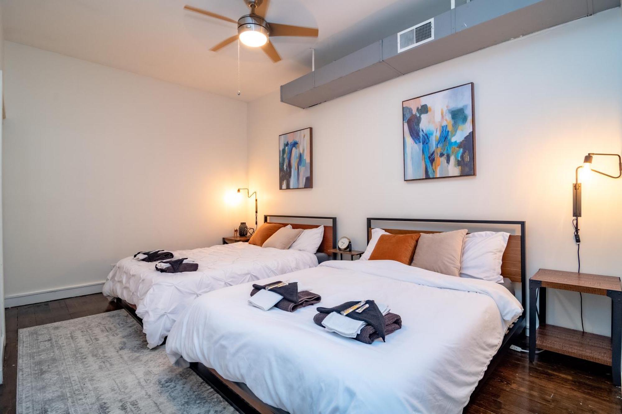 Bright South Loop 3Br Escape With Pingpong Table And Optional Parking Minutes To Art Institute, Grant Park & Mccormick Place Events Chicago
