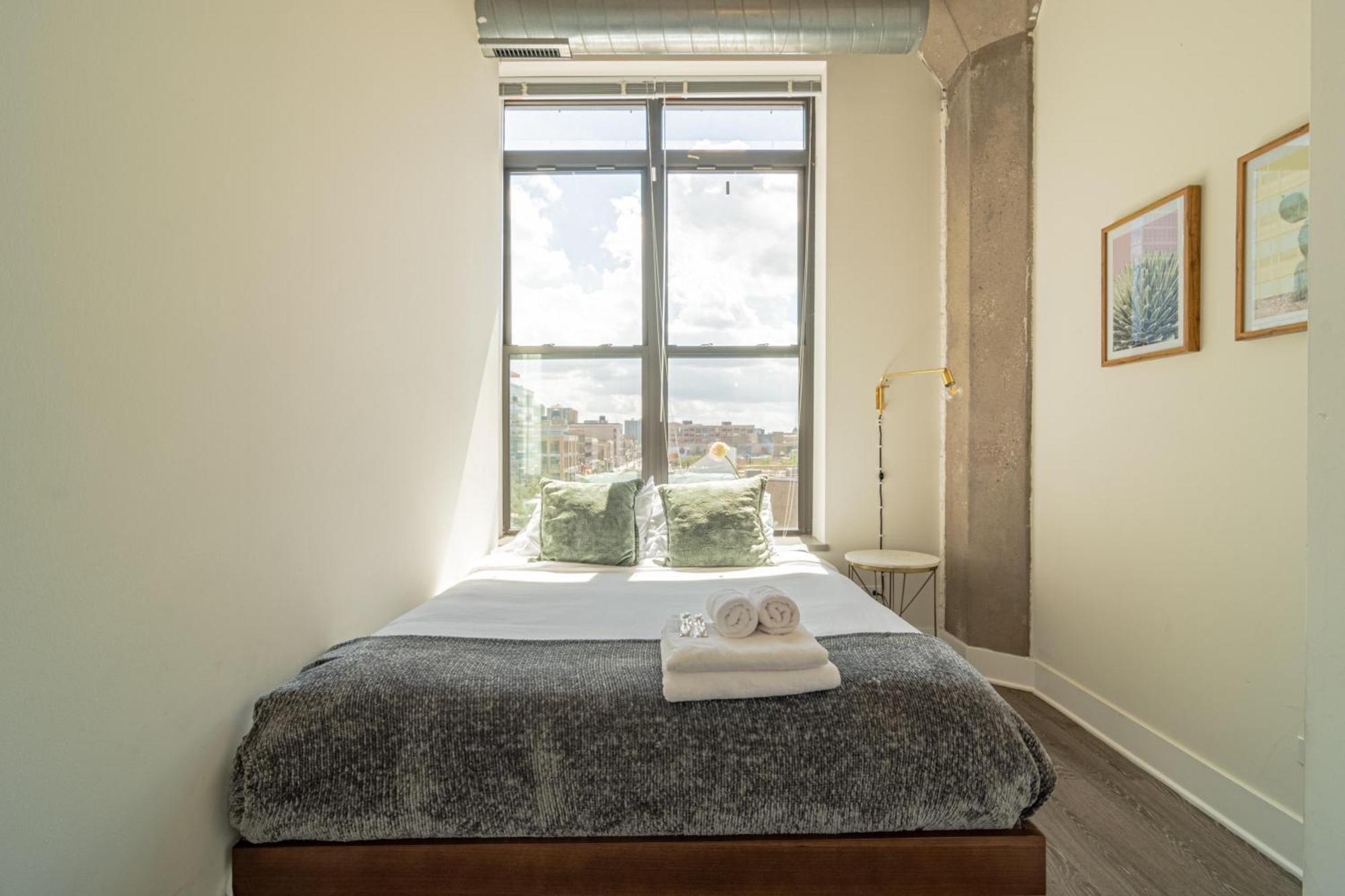 Apartamento Bright 2Br Luxury Corner Suite With Optional Parking Sleeps 6 Guests Near Mccormick Place And Soldier Field