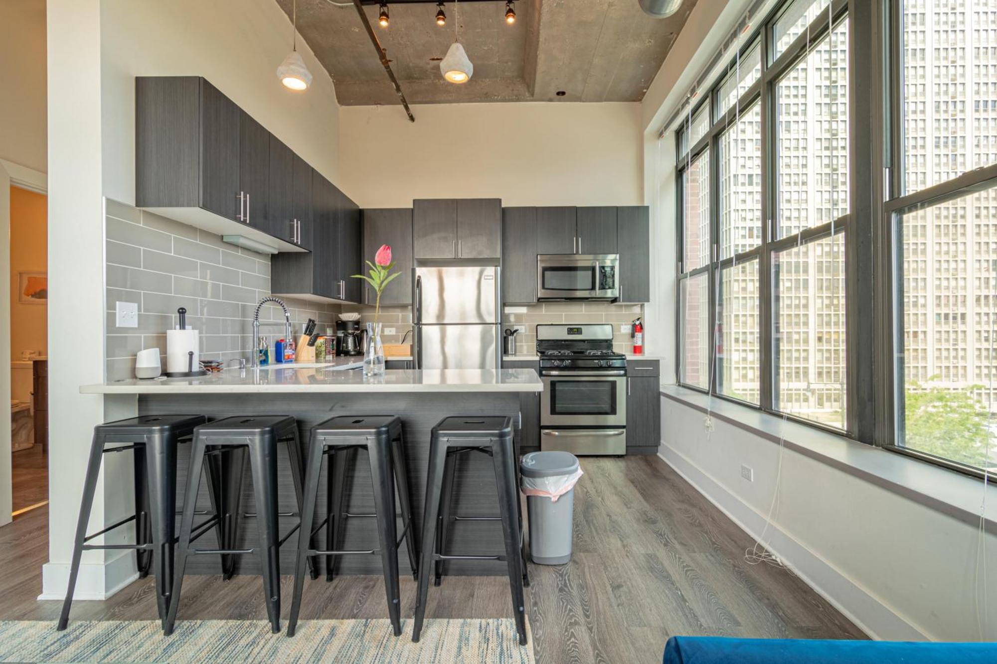Apartamento Bright 2Br Luxury Corner Suite With Optional Parking Sleeps 6 Guests Near Mccormick Place And Soldier Field Chicago