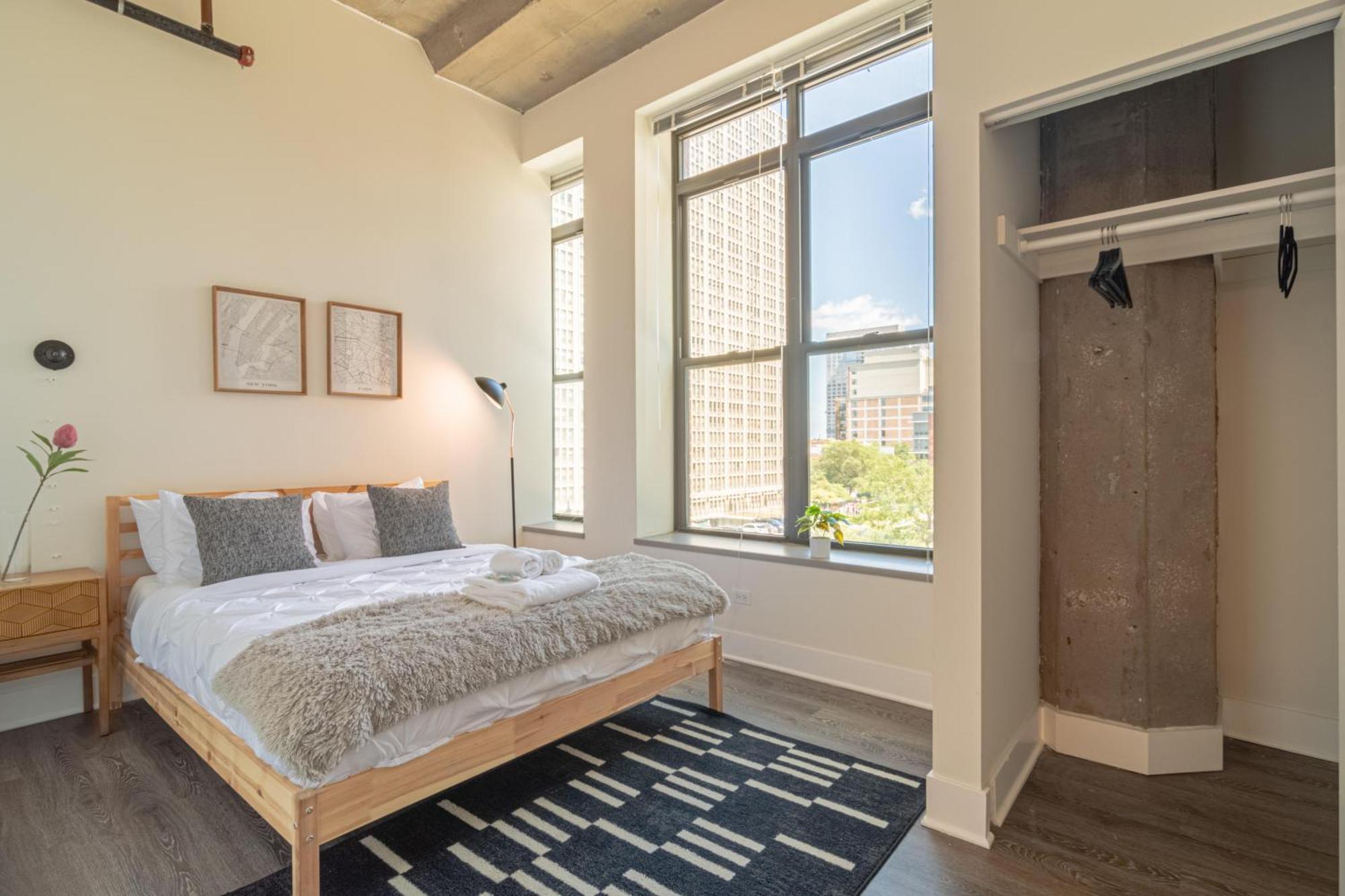 Apartamento Bright 2Br Luxury Corner Suite With Optional Parking Sleeps 6 Guests Near Mccormick Place And Soldier Field *