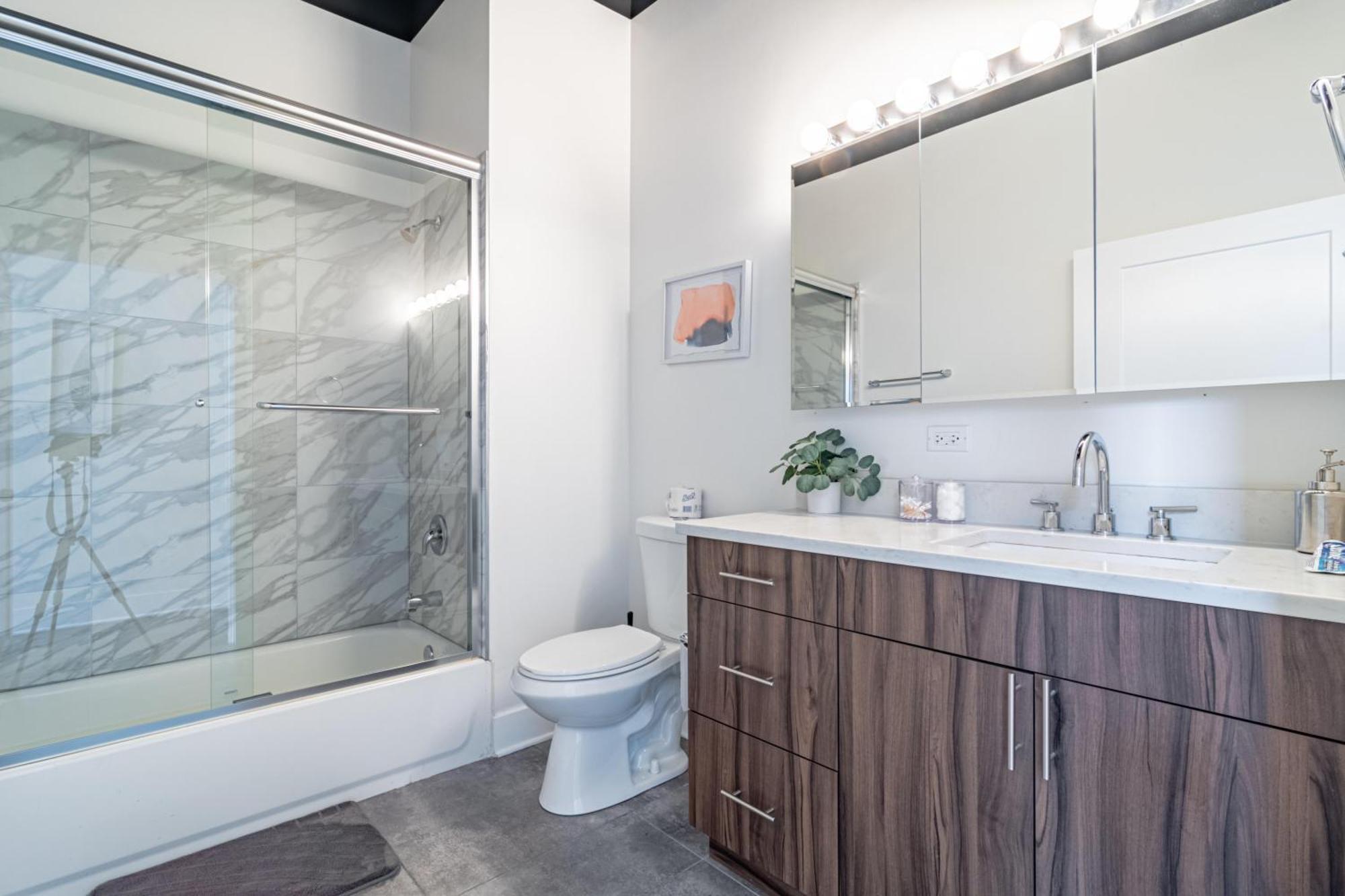 Apartamento Bright 2Br Luxury Corner Suite With Optional Parking Sleeps 6 Guests Near Mccormick Place And Soldier Field *