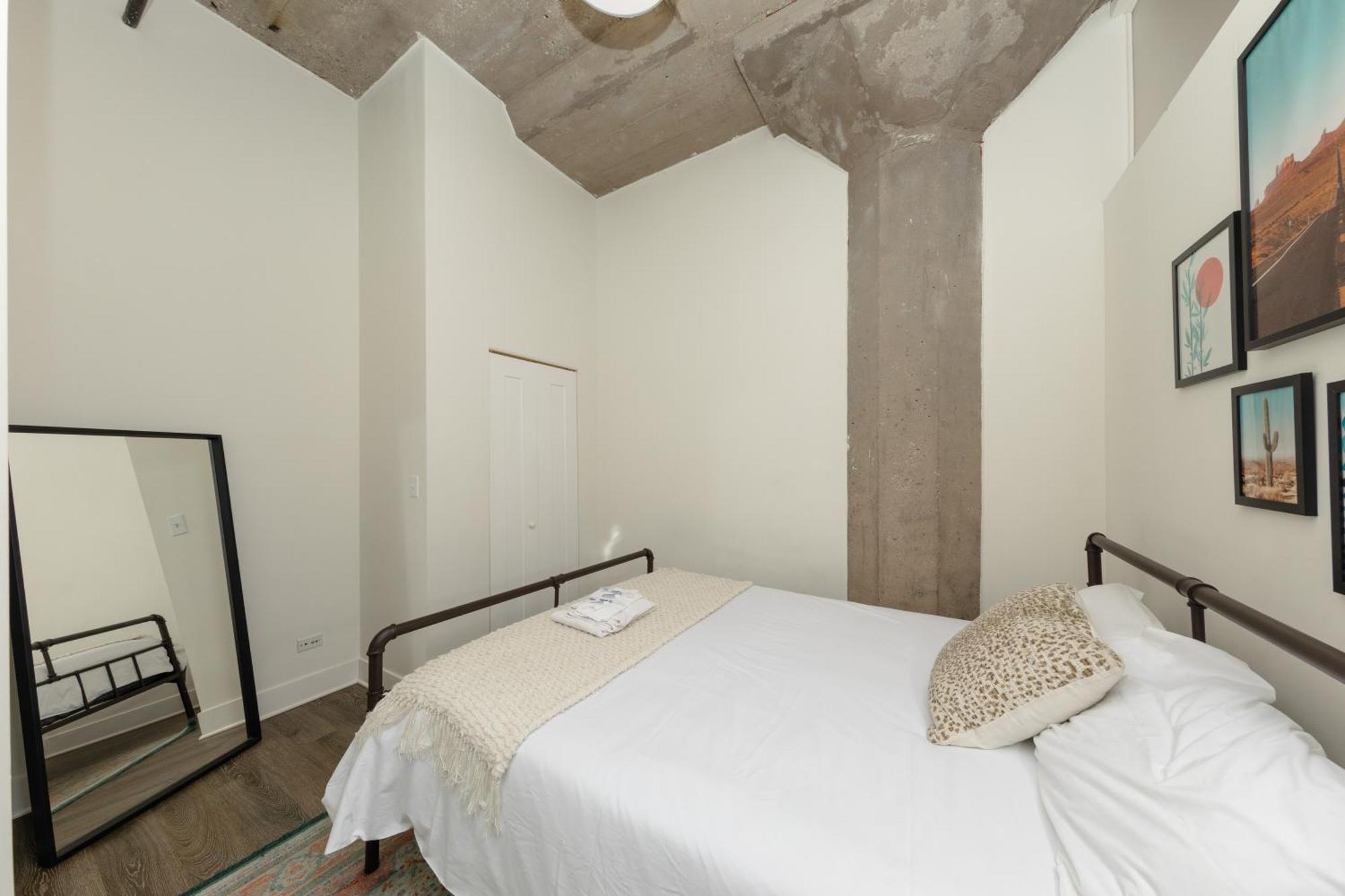 Family Friendly 2br South Loop With Optional Parking And Gym Access Sleeps Up To 8 Near Mccormick Place And Soldier Field * Chicago