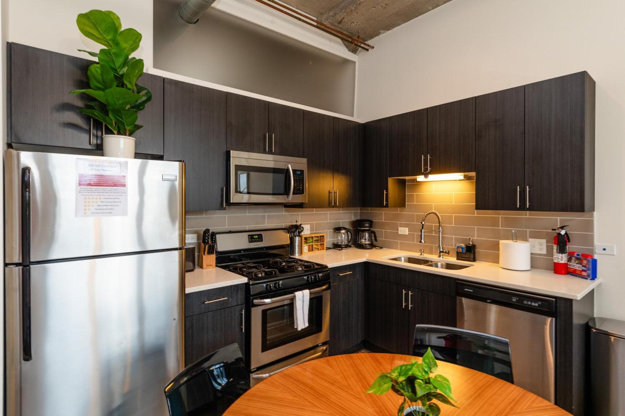 Family-friendly 3br Near Mccormick Place, Soldier Field & Shedd Aquarium, A Prime South Loop Spot
