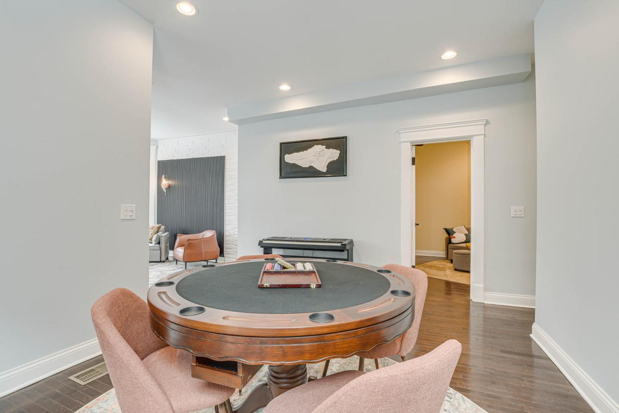 Appartement Spacious With Deck About 3 Mi To Downtown Chicago!