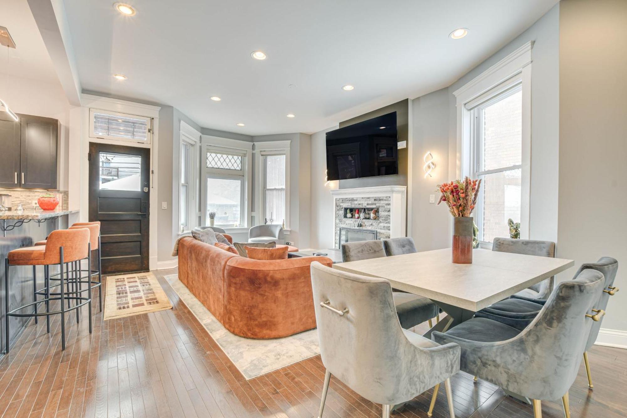 Appartement Spacious With Deck About 3 Mi To Downtown Chicago!