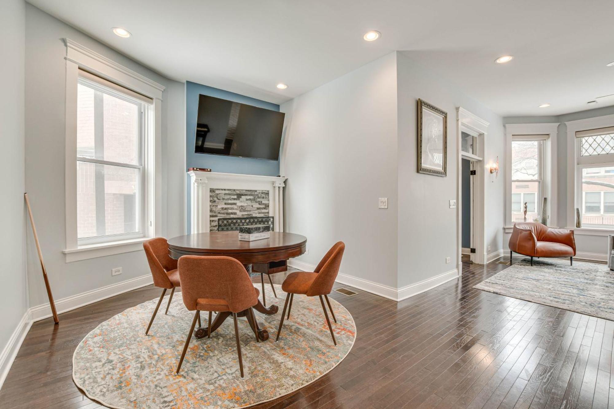 Spacious With Deck About 3 Mi To Downtown Chicago! Chicago