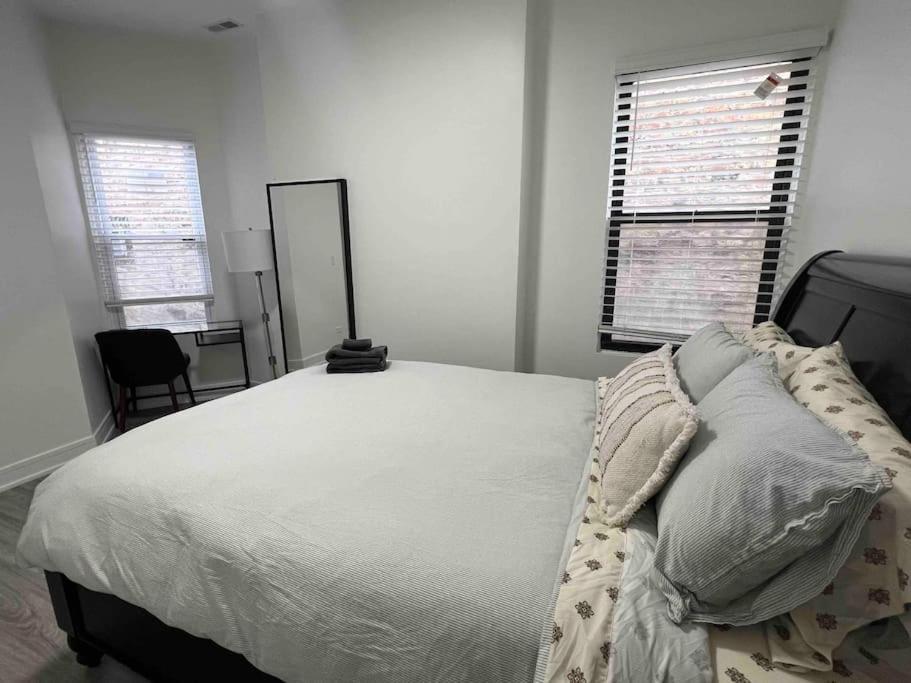Lovely 3-bedroom In Bronzeville * Chicago