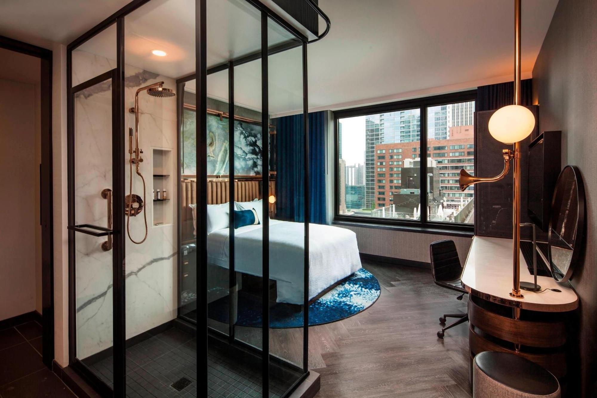 Emc2, Autograph Collection 4*